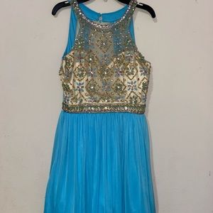 blue dress